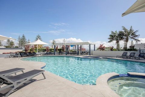 Mantra Mooloolaba Beach - Darwin Holiday 1