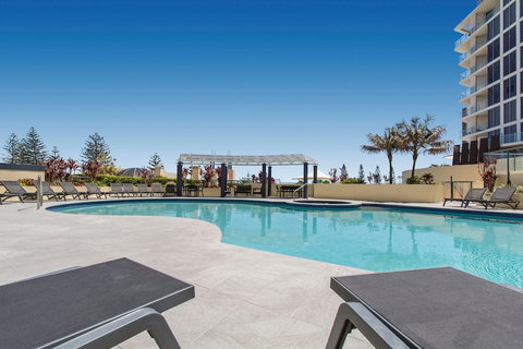 Mantra Mooloolaba Beach - Darwin Holiday 3