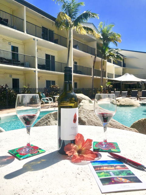 Cairns Queenslander Hotel & Apartments - Darwin Holiday 0