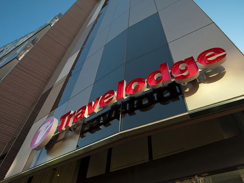 Travelodge Hotel Melbourne Docklands - Darwin Holiday 2