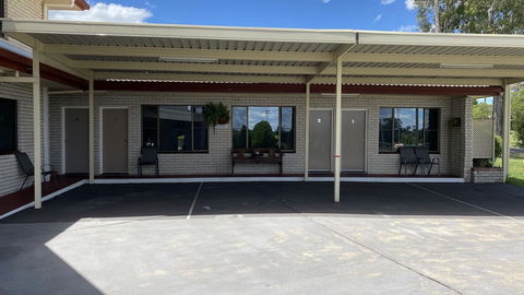 Sapphire City Motor Inn, Inverell - Darwin Holiday 1