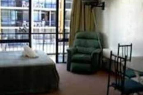 Club Surfers - Darwin Holiday 7