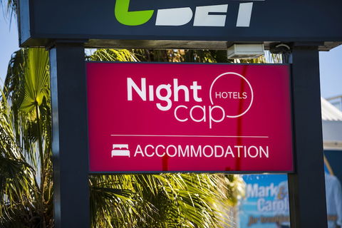 Nightcap At York On Lilydale - Darwin Holiday 0