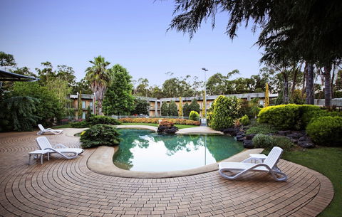 Nightcap At York On Lilydale - Darwin Holiday 4