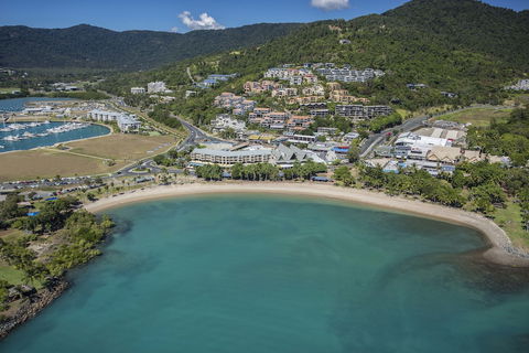 Airlie Beach Hotel - Darwin Holiday 2