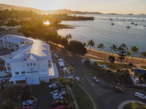 Airlie Beach Hotel - Darwin Holiday 5