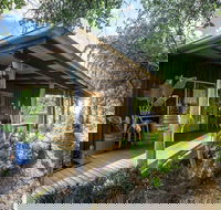 Wisteria Cottage and Cabins - Darwin Holiday