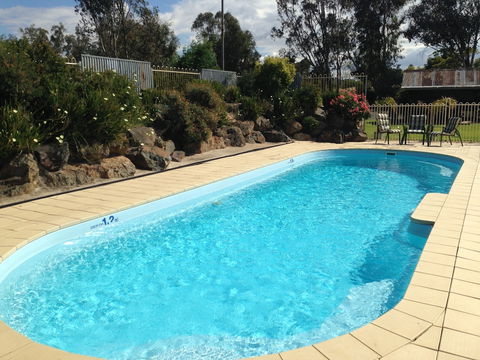 Tuckerbox Motor Inn - Darwin Holiday 2