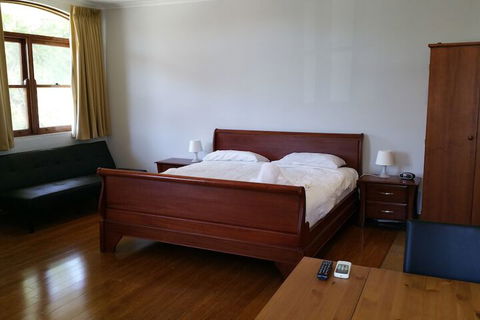 Adelaide House Apartments Fremantle - Darwin Holiday 4