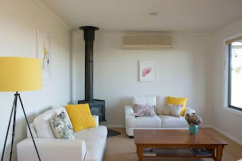 Riesling Country Cottages - Darwin Holiday 7