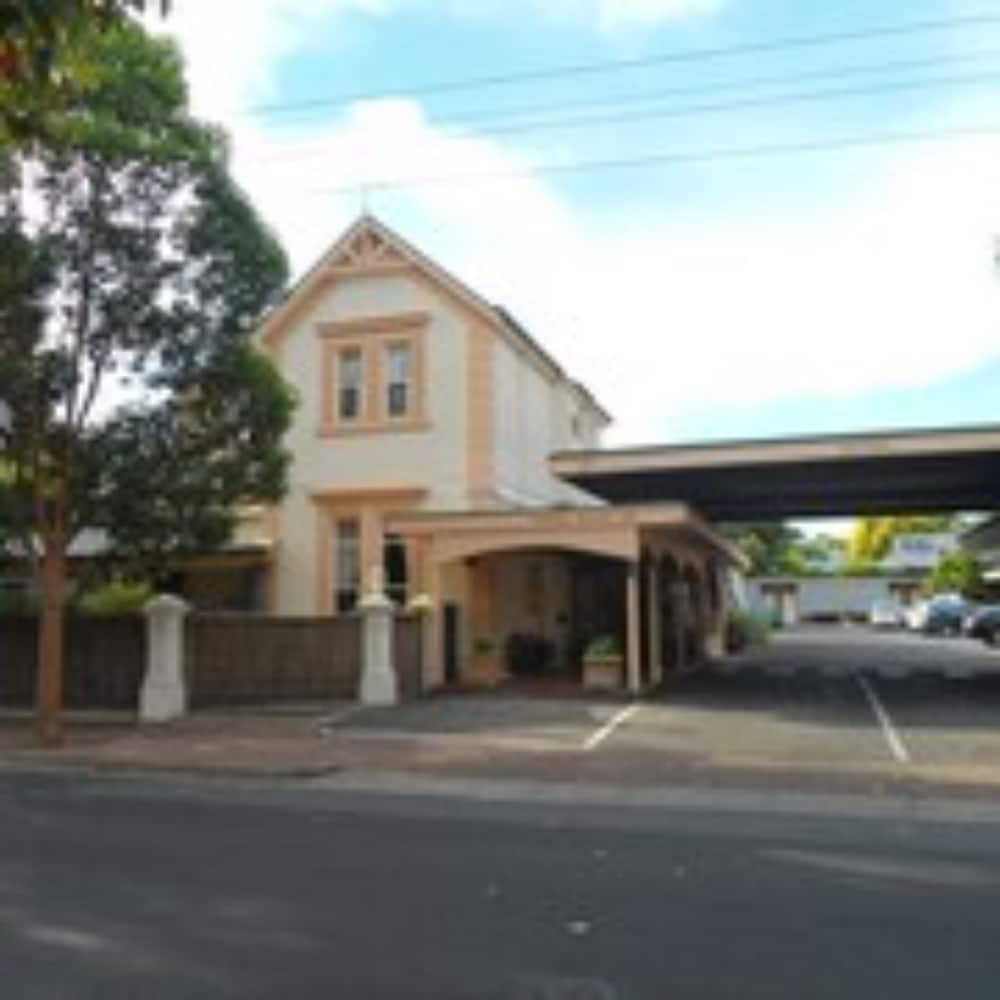 Hyde Park SA Darwin Holiday
