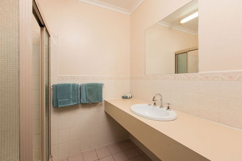 Wentworth Central Motor Inn - Darwin Holiday 6