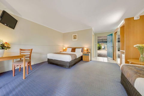 Gladstone Palms Motor Inn - Darwin Holiday 4
