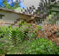 Buckets  Spades - Darwin Holiday