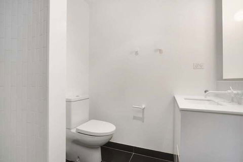 Corporate Keys Elm - Darwin Holiday 7