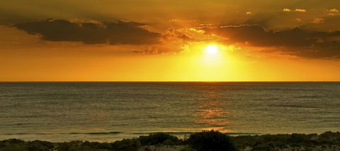 Scarborough & Absolutely Beachfront - Darwin Holiday 5