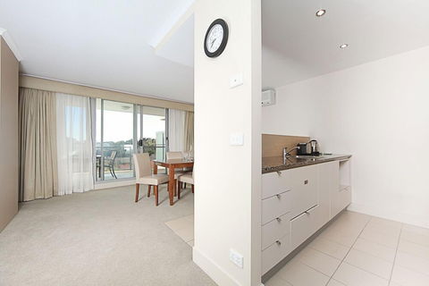 Accommodate Canberra - The Avenue - Darwin Holiday 4