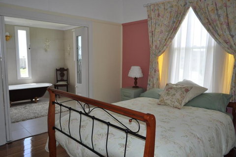 Beths Cottage Roaring 40s - Darwin Holiday 6