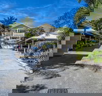 Cairns City Garden Apartment - Darwin Holiday