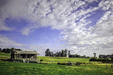 Wines For Joanie Cottage - Darwin Holiday 2