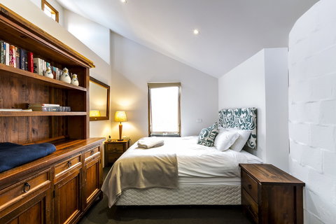 Alpine Woodsmoke - Darwin Holiday 6