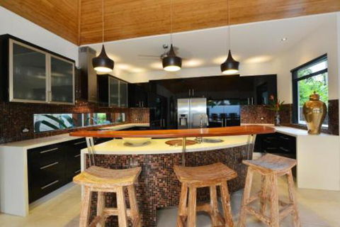 Mana Moana Beachfront Estate Port Douglas - Darwin Holiday 5