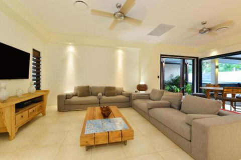 Mana Moana Beachfront Estate Port Douglas - Darwin Holiday 3