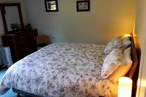 Eagles Roost Farmstay B & B - Darwin Holiday 4