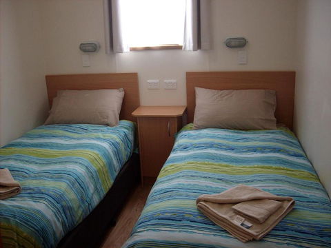 Jackos Holiday Cabins - Darwin Holiday 3