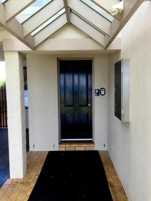 Boathouse Holiday House - Darwin Holiday 3