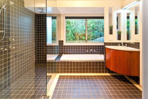 Pure Indulgence - Darwin Holiday 0