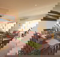 Ella Bleu - Darwin Holiday