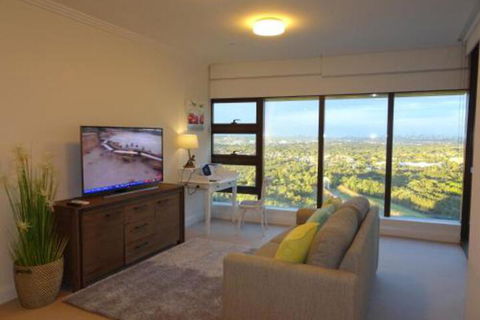 Sydney Olympic Park Apartment - Darwin Holiday 2