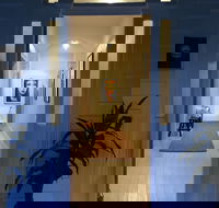 Signature on Gunn - Darwin Holiday