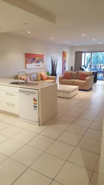 Batemans Bay Apartment - Darwin Holiday 6