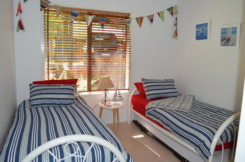 Orangewood - Darwin Holiday 1