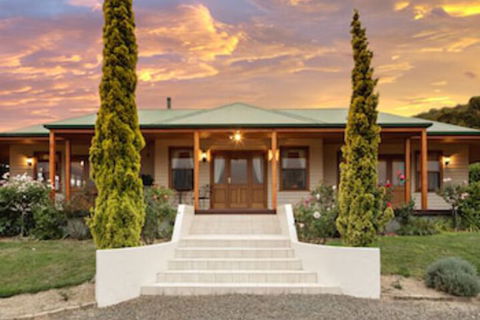 Ambience On Huon B&B - Darwin Holiday 0