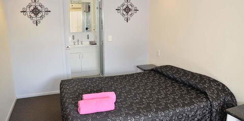 Warwick Motor Inn - Darwin Holiday 3