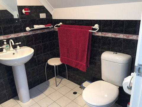 Aarn House B & B Airport Accommodation - Darwin Holiday 4