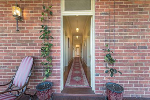 Bairnsdale Bed And Breakfast - Darwin Holiday 1