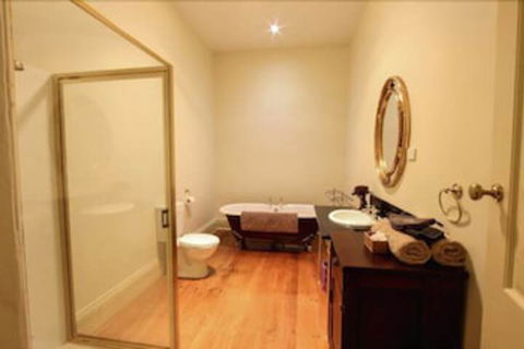 Bairnsdale Bed And Breakfast - Darwin Holiday 4