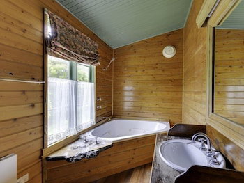 Kerrellie Cottages - Darwin Holiday 5