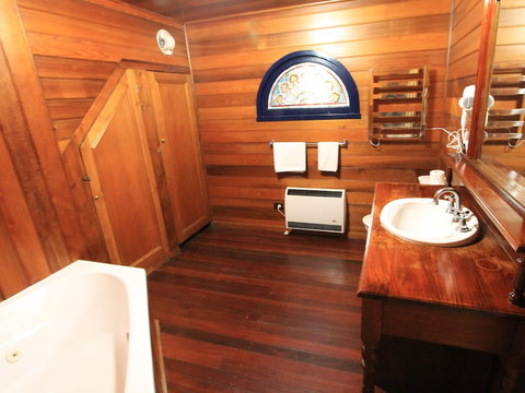 Kerrellie Cottages - Darwin Holiday 4