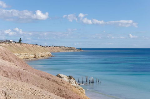 Sun & Surf Aldinga Beach Apartment - Darwin Holiday 1