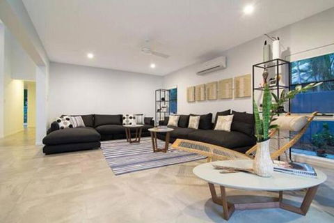 Tenterfield On Oak - Darwin Holiday 4