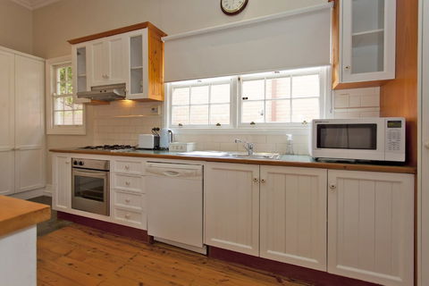 Rose Cottage - Historic Luxury - Darwin Holiday 2