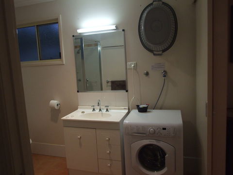 Lake Barra Cottages - Darwin Holiday 4