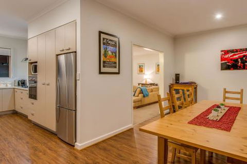 City Lights - Darwin Holiday 6