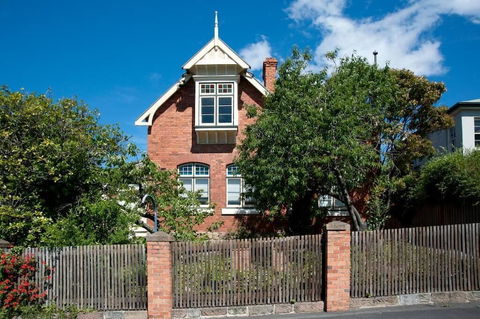 Lowena Cafe And Accommodation - Darwin Holiday 2