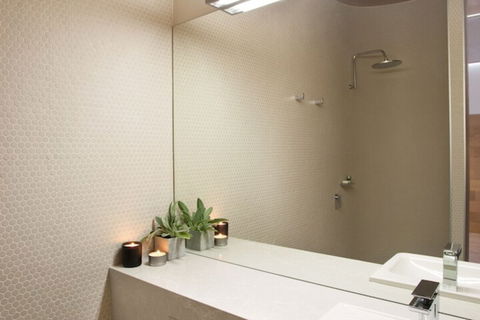 Studio 367 - Darwin Holiday 3